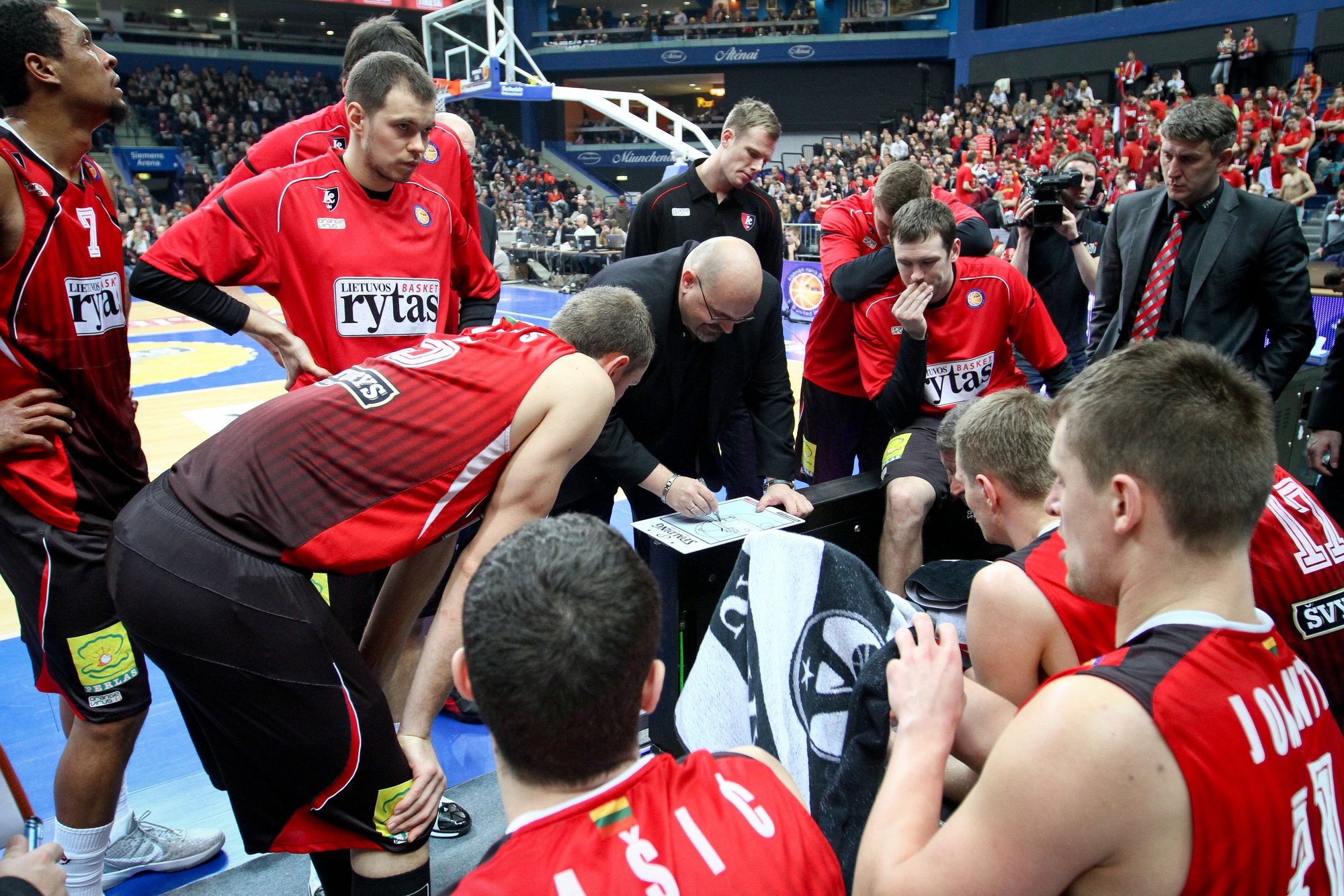 „Lietuvos rytas“ svečiuose neatsilaikė prieš ČEZ - Krepšinis.lt