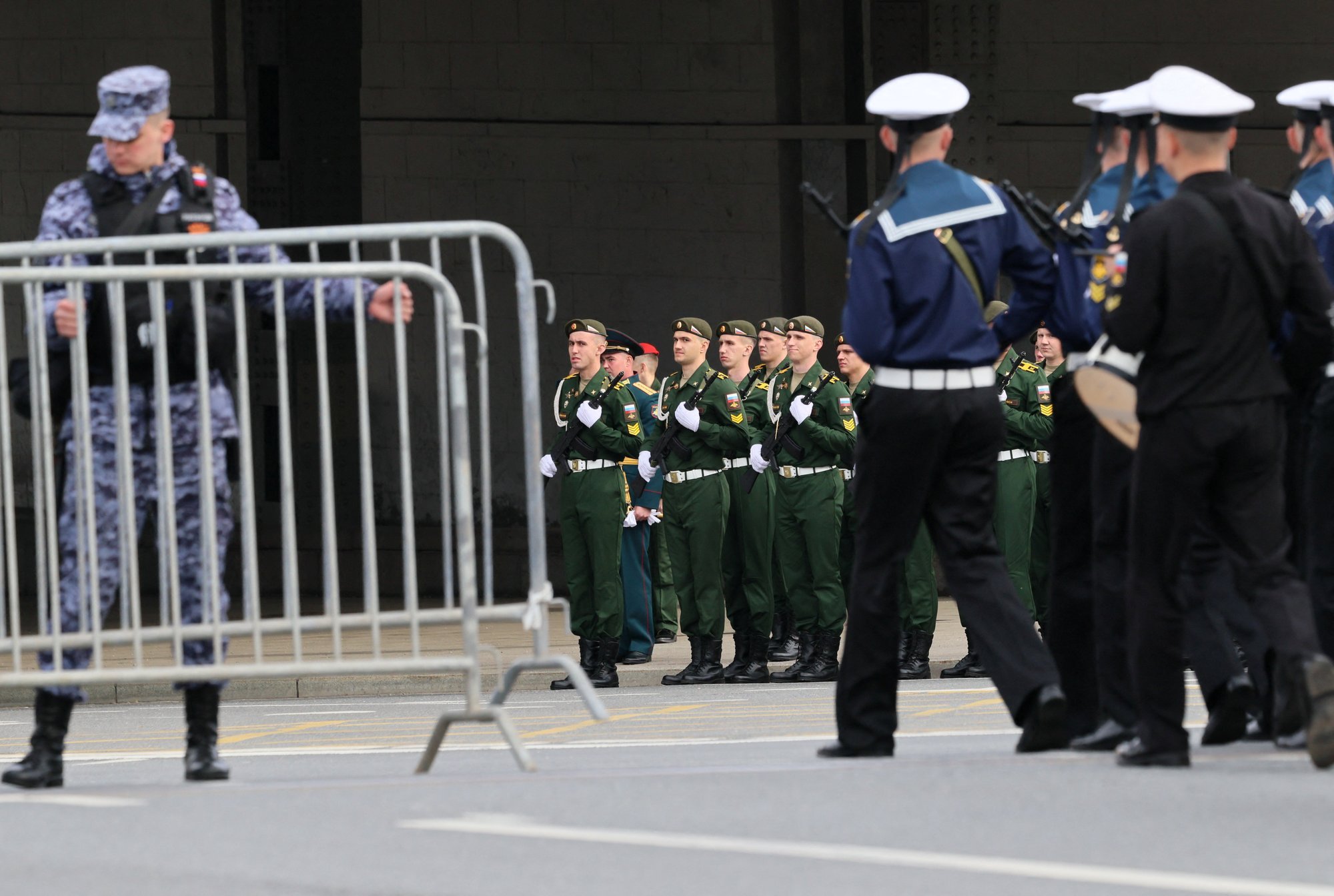 Victory Day Parade Held in Moscow Amid Somber Mood, EU Leader Attends