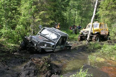 Visureigių eros lenktynės: purvinas ir tuo patenkintas