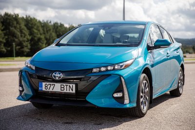 "Toyota Prius Plug In Hybrid"