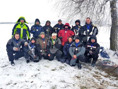 Pirmųjų gaudymo „Feederiu“ nuo ledo varžybų apdovanojimai