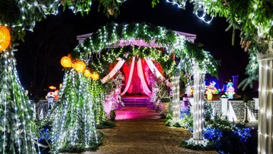 Nuo šventinių stalų pakilę lietuviai traukė į žiemos festivalį