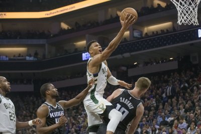 Giannis Antetokounmpo, Domantas Sabonis