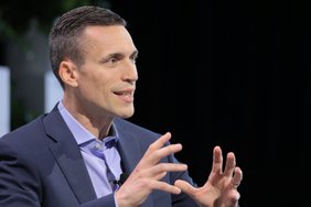 „Microsoft“ prognozuoja, kaip atrodys ateities darbo rinka: visi tapsime vadovais?