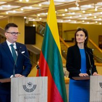 Lenkijos parlamento pirmininkas prezidento rinkimuose atstovaus dvi partijas