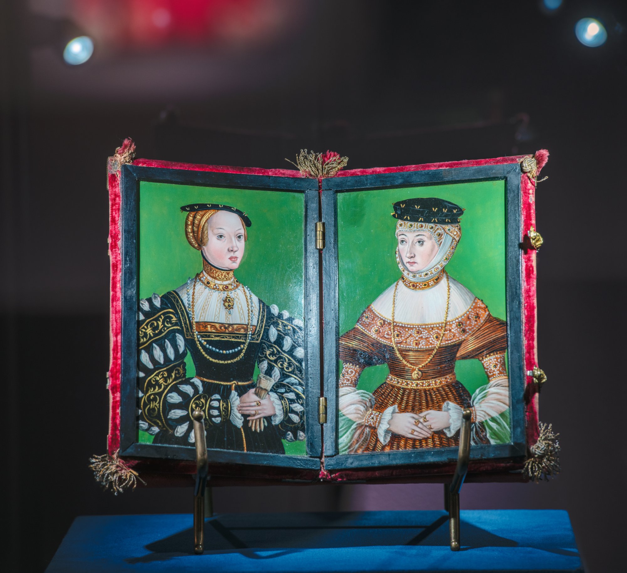 Palace Museum Displays Sigismund Augustus's Love Relic