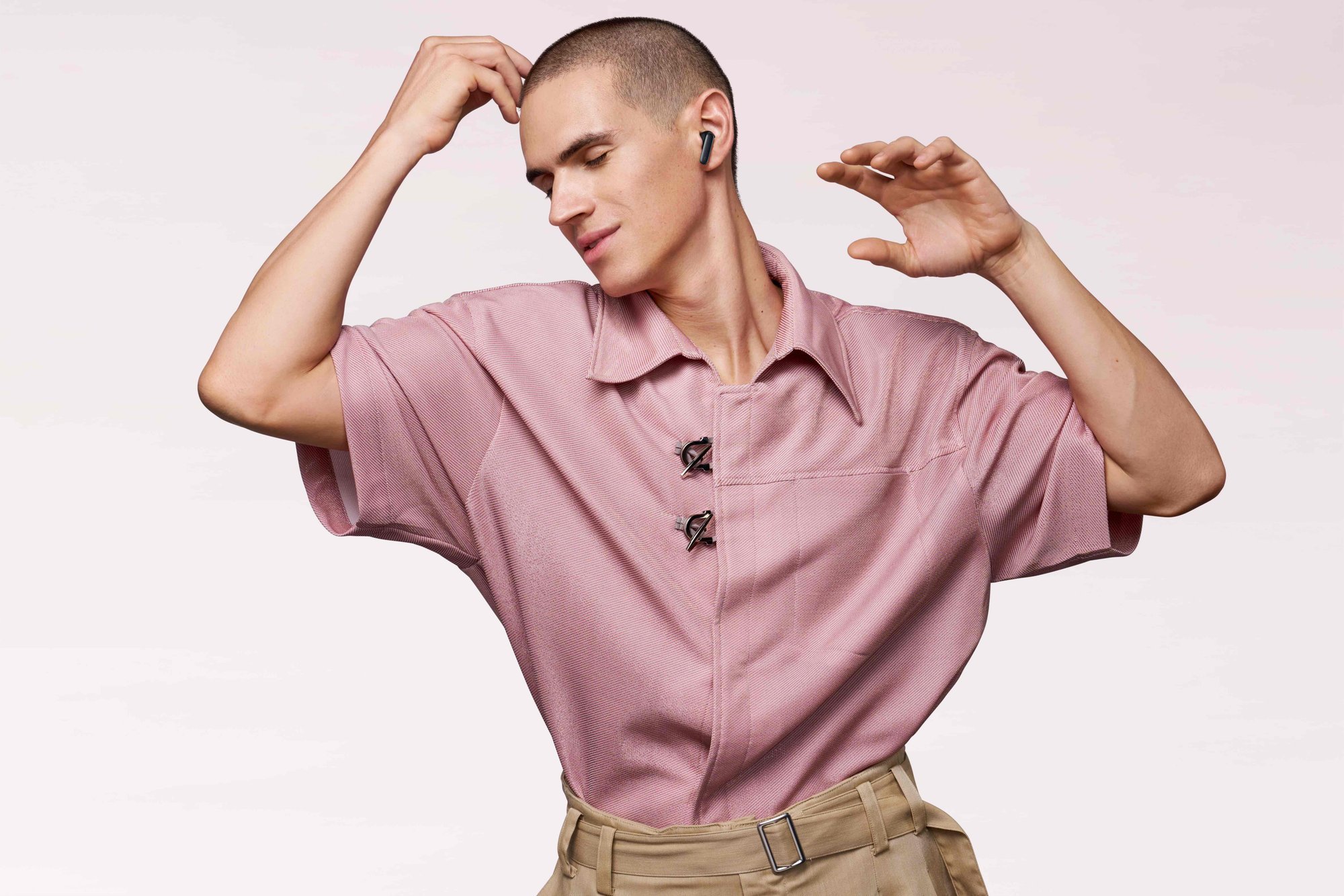 „Huawei FreeBuds 7i“ – belaidės ausinės, sukurtos kasdieniam ritmui 