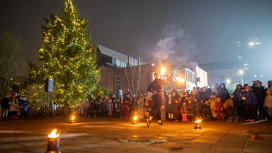 Vilnius prisijaukino gražią „Kaimynų Kalėdų“ tradiciją – šventinė nuotaika atkeliauja į kiekvieną seniūniją 