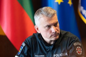 Paulauskas apie moter? nu?ovusio pareigūno byl?: jo vietoje taip pat bū?iau panaudoj?s ginkl?
