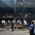 Palestiniečiai praneša, kad per Izraelio antskrydį prieglaudoje Gazos mieste žuvo 10 žmonių