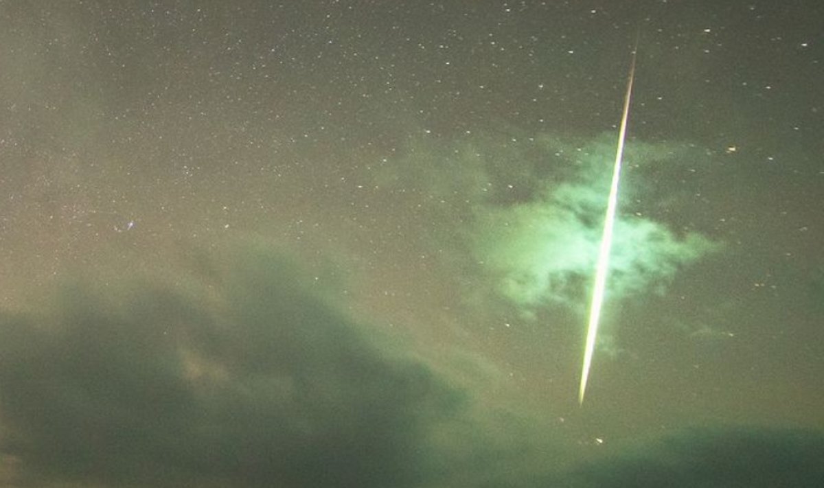 Meteorų lietaus metu užfiksuotas bolido blyksnis. Ričardo Andriuškos nuotr.