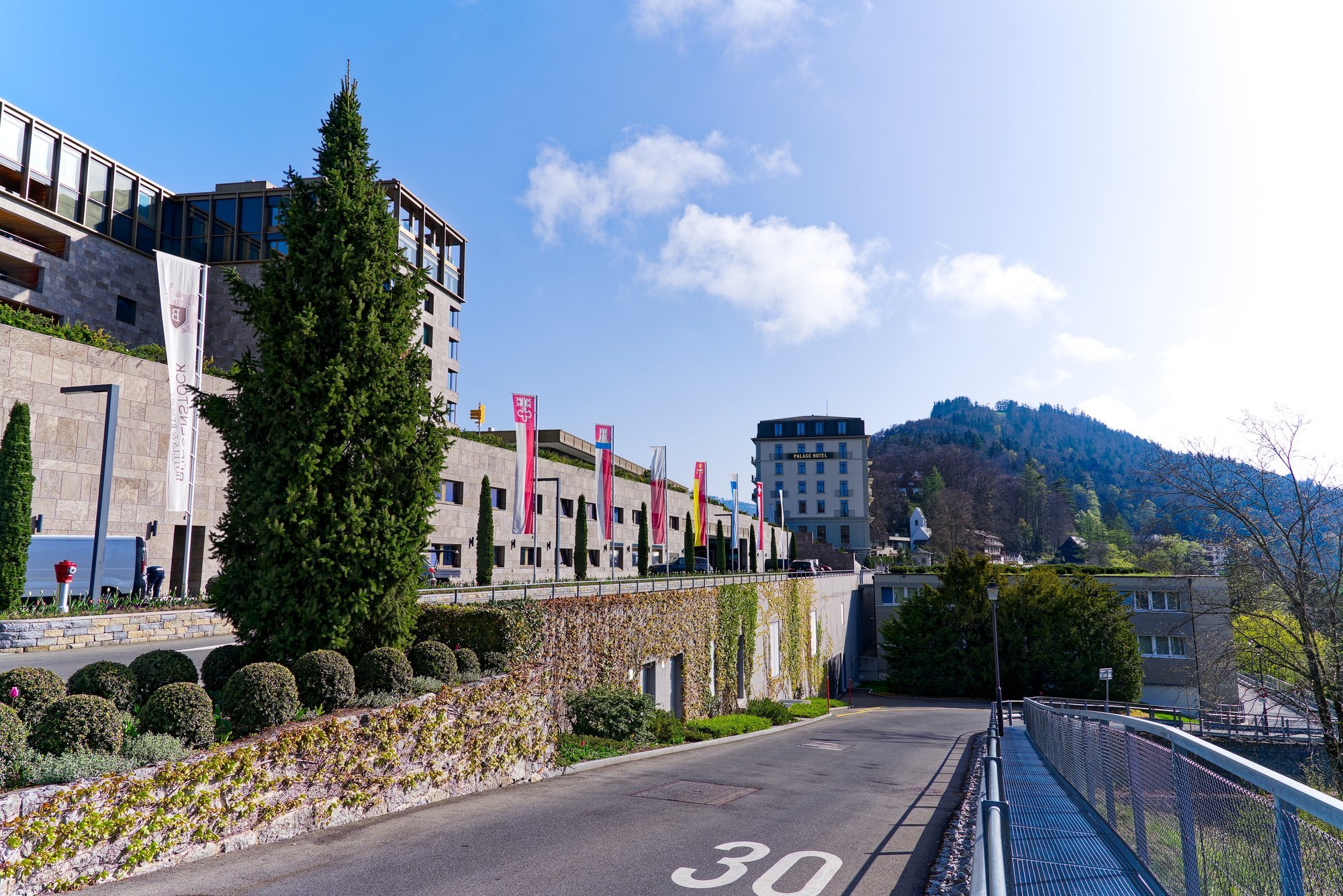 US and Iran Diplomats Meet in Switzerland Ahead of Talks