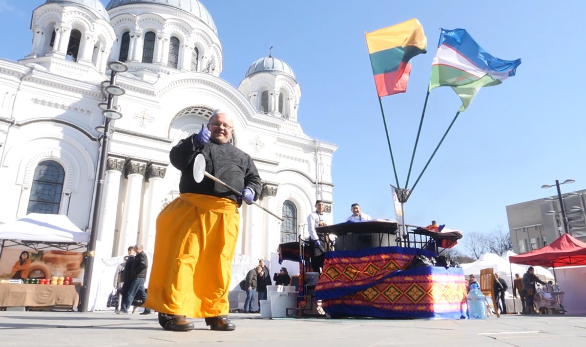 Kaune pasiektas naujas kulinarinis rekordas – išvirtas 213,55 kg svėręs uzbekiškas plovas