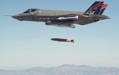 F-35 su branduoline bomba B-61