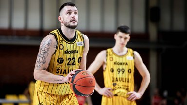 Šiaulių komanda rekordiniu tritaškių lietumi pražudė svečius iš Mažeikių