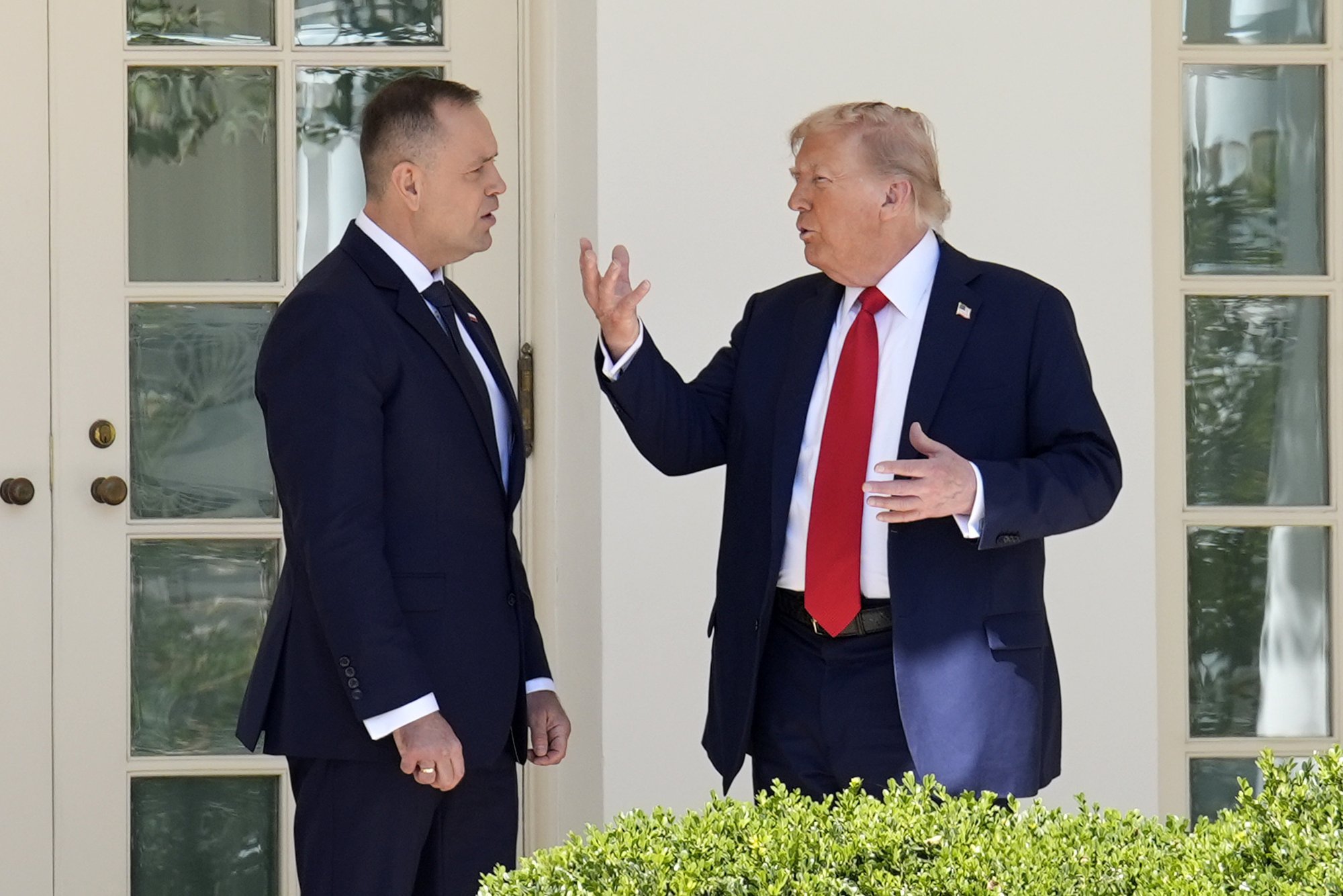 Trump Confirms Commitment to Deploy 5,000 More U.S. Troops to Poland