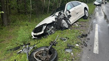 Lietuvos keliuose viena po kitos pasipylė tragiškos avarijos: vos per pusmetį – nerimą keliantys ženklai 