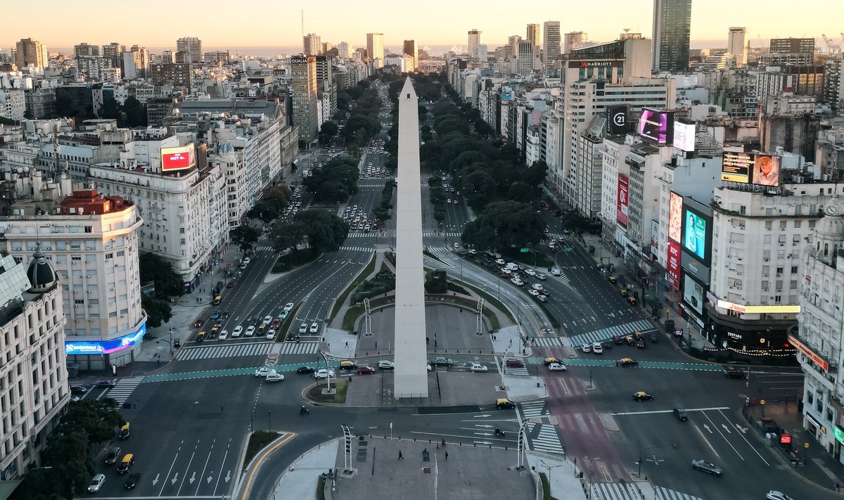 Argentinoje vyko visuotinis streikas prieš griežtą taupymo kursą