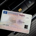 „Regitra“ panaikino apgaule įgytus vairuotojo pažymėjimus