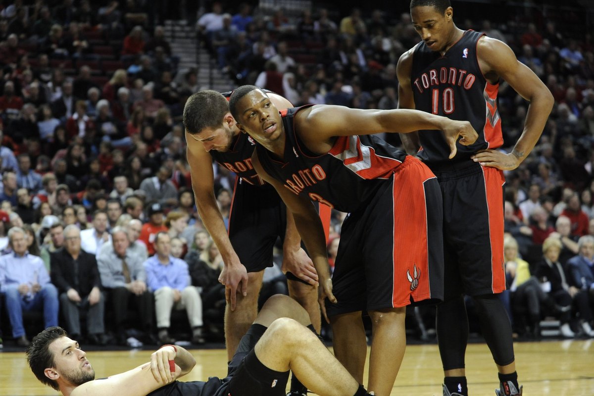 NBA lygoje „Rockets“ ir „Raptors“ pralaimėjo, J.Valančiūnas pelnė 8 ...