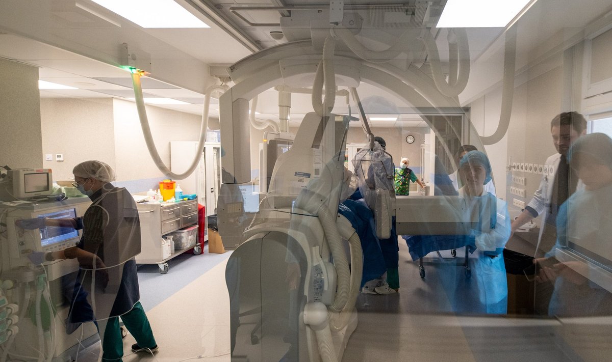 Santaros klinikų atvirų durų dienos renginys, kurio metu pristatyta intervencinių radiologų atliekamą procedūrą operacinėje