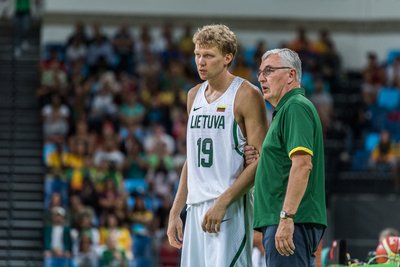 Mindaugas Kuzminskas, Jonas Kazlauskas