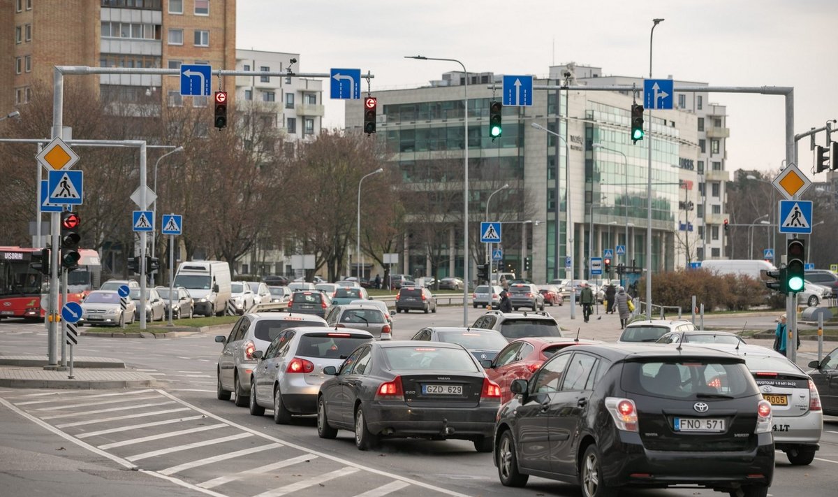 Vilniuje atnaujinta Rinktinės-Žalgirio-Tuskulėnų-Apkasų gatvių sankryža