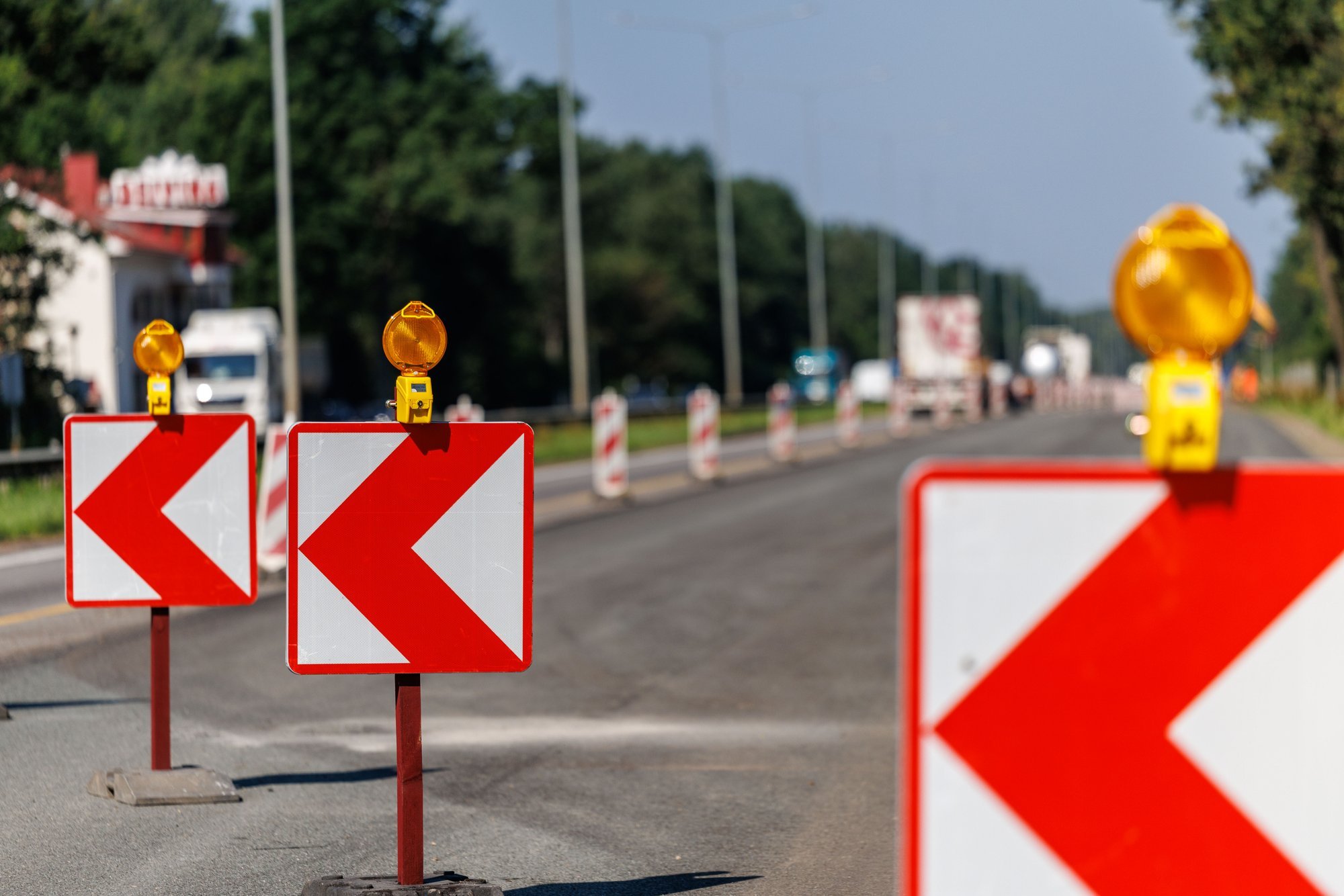Patience required – repair of one of the main arteries to the seaside begins
