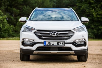 "Hyundai Santa Fe"