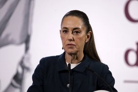Trumpas pasiūlė pasiųsti JAV karius į Meksiką, bet Sheinbaum nesutiko