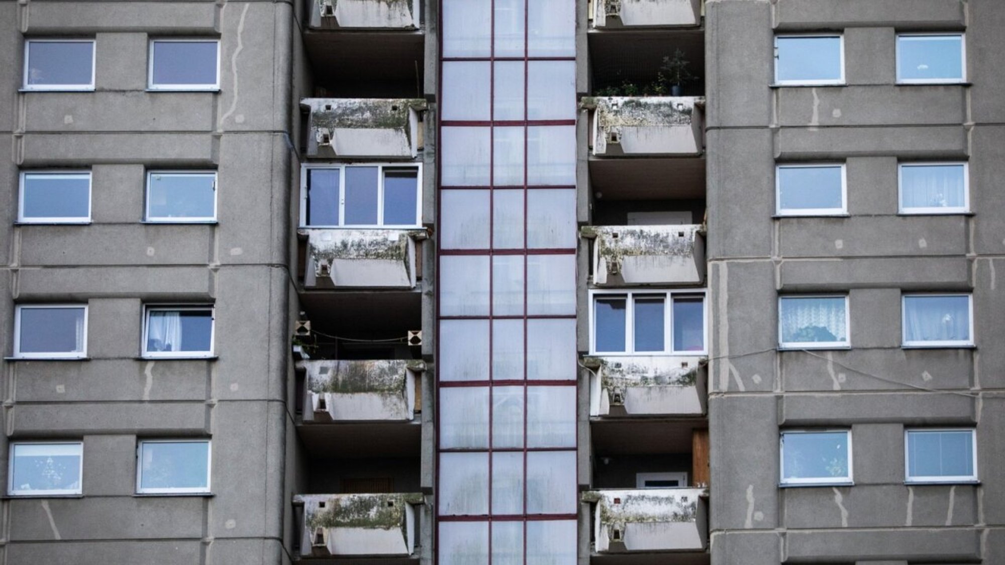 Insulating Soviet-era homes is economically unviable, says real estate expert