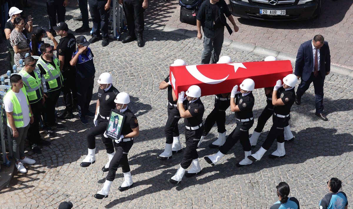 Aysenur Ezgi Eygi buvo nužudyta „teroro valstybės Izraelio“ kareivių per „taikią protesto akciją“