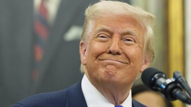 Trumpas pasveikino pirmąjį amerikietį popiežių
