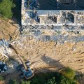 „Delfi“ fotografai užfiksavo: Vilniaus rajone griaunamas Antano Boso namas