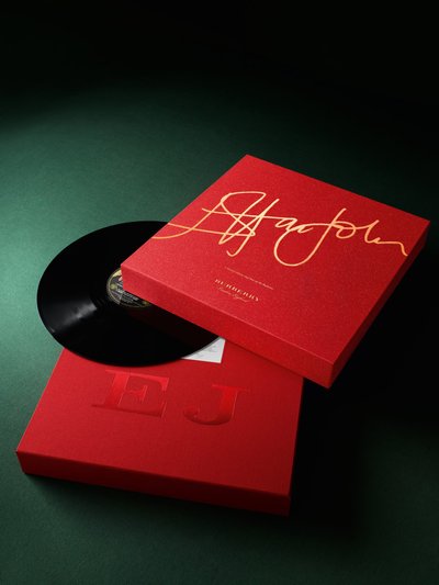 Elton John box (copyright Burberry)