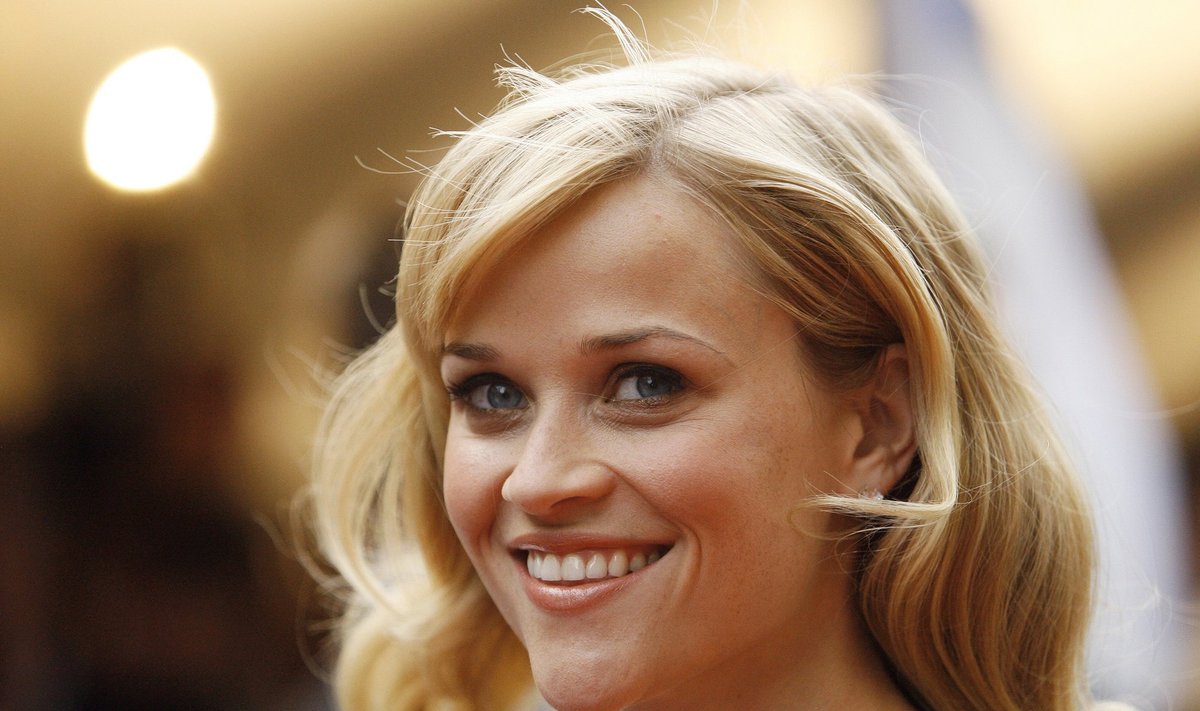 Sulaikyti aktorė R. Witherspoon ir jos vyras - Delfi veidai