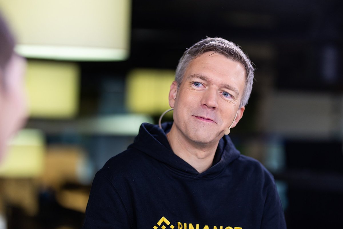 „Bifinity“ keičia požiūrį į kriptovaliutas Lietuvoje: visuomenės švietimas  tapo neatsiejama verslo dalimi - Delfi