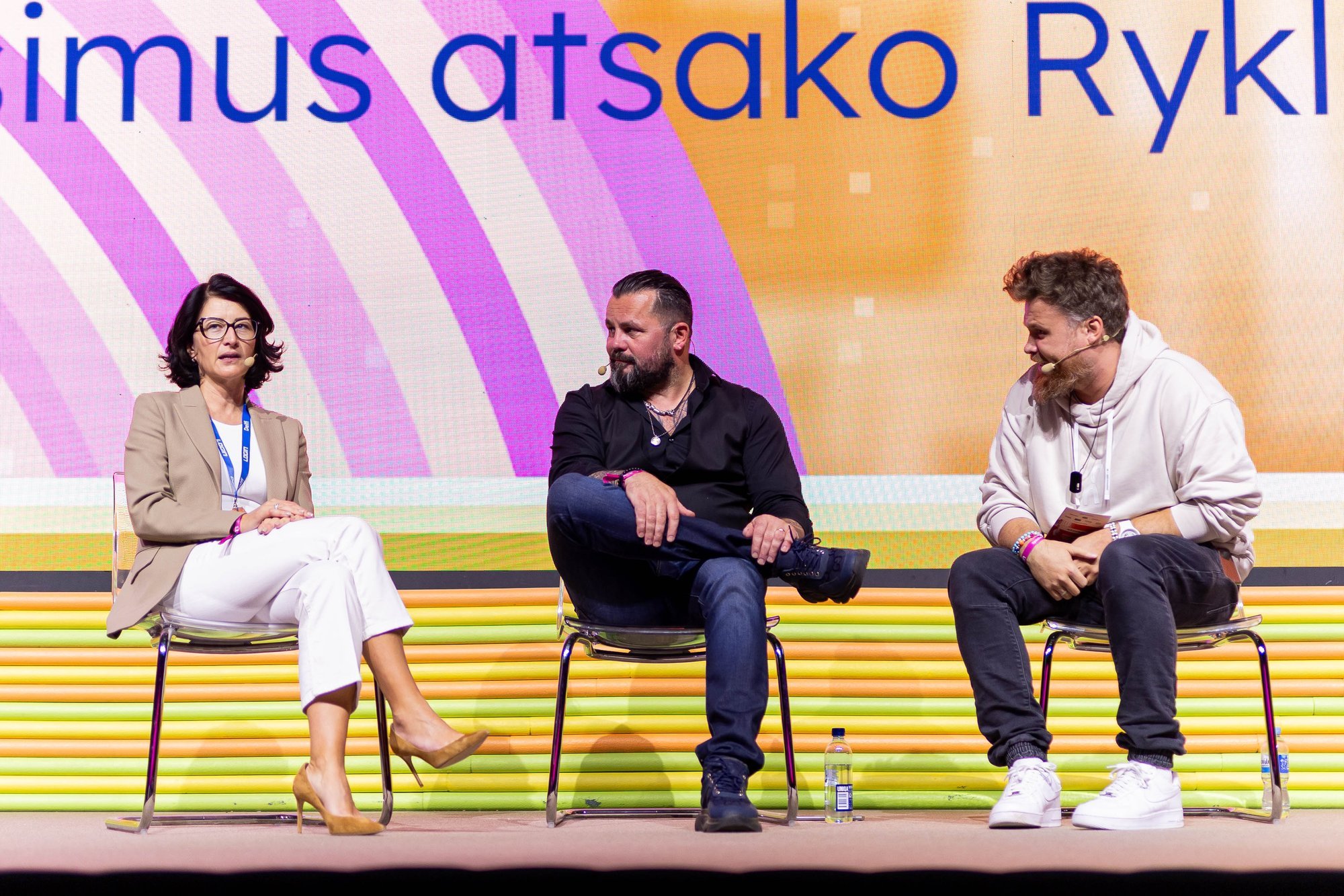 Prasidėjus išankstinei LOGIN bilietų prekybai jau iššluotas trečdalis