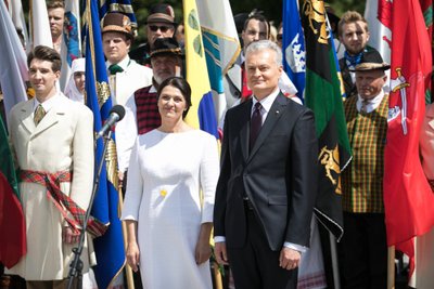 Lietuvos miestų ir miestelių bei užsienio lietuvių vėliavų pagerbimo ceremonija Katedros aikštėje