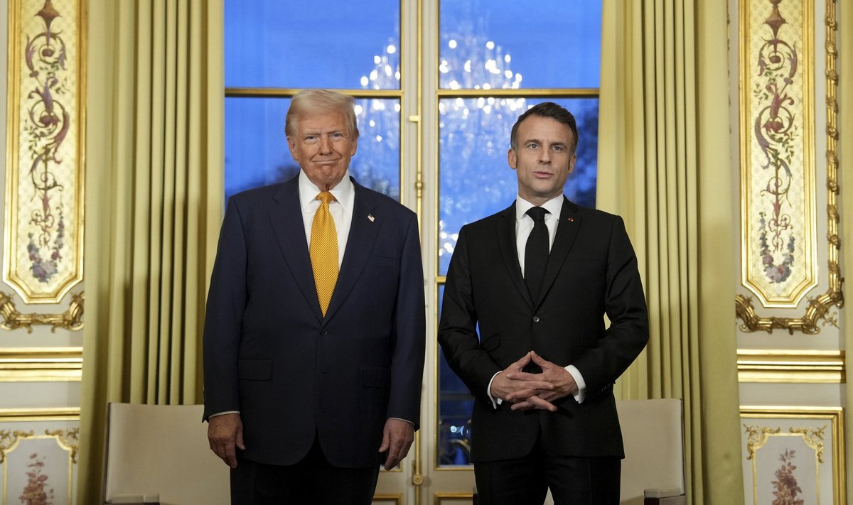 Donaldas Trumpas susitiko su Prancūzijos prezidentu Emmanueliu Macronu 