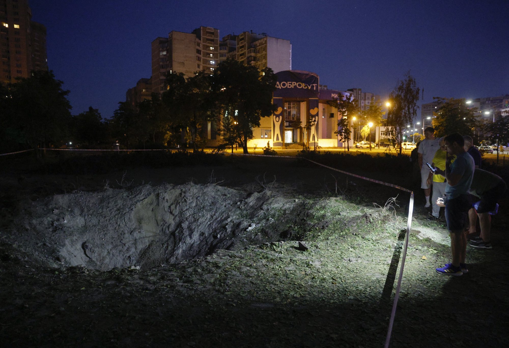 Nine Killed in Overnight Russian Missile Attack on Kyiv