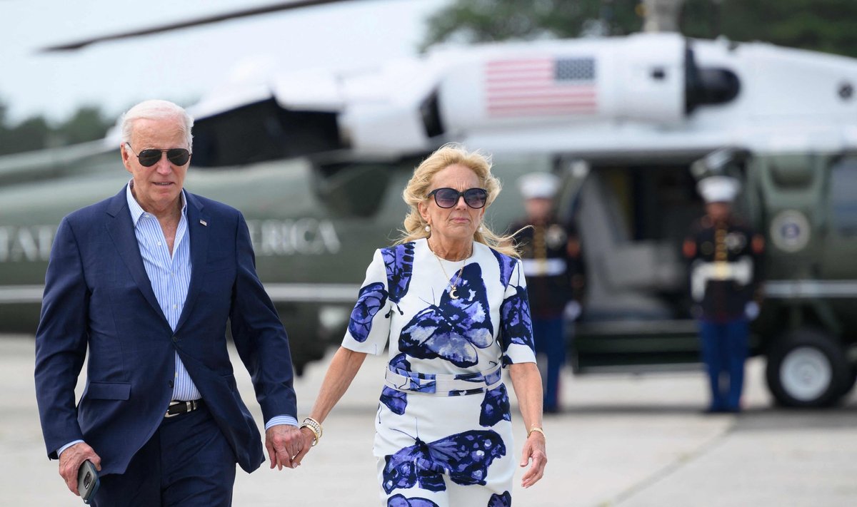 Joe Bidenas su žmona Jill Biden