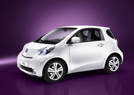 Toyota iQ