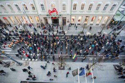 Mokytojų protesto eisena Gedimino prospekte