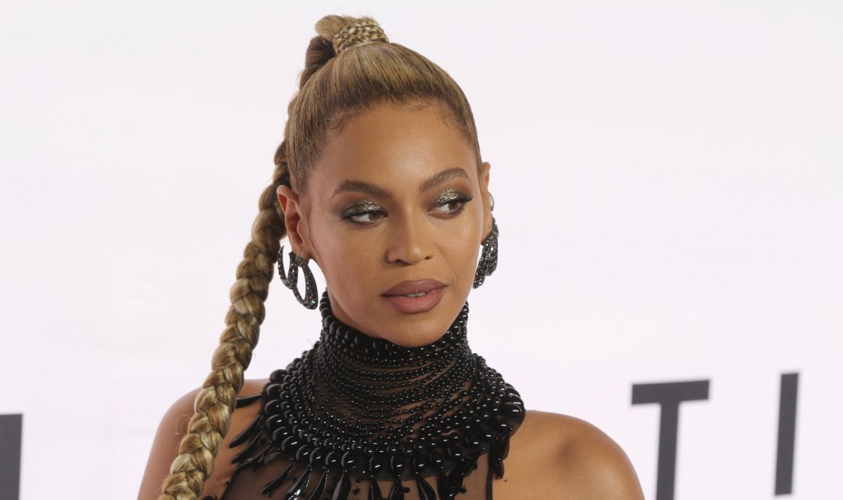 Apie dvynių gimimą paskelbęs Beyonce tėvas sulaukė dainininkės gerbėjų ...