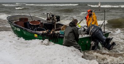 Stintų laimikiai džiugina žvejus  (Erlando Paplauskio nuotr.)