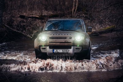 Land Rover Defender