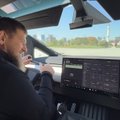 Kadyrovas apkaltino Muską deaktyvavus jo „Tesla Cybertruck“ automobilį