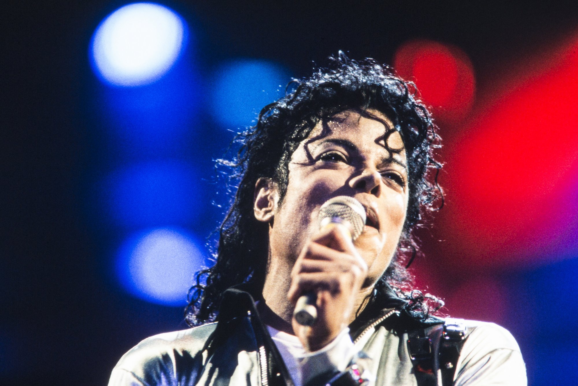 Michaelo Jacksono triukas scenoje neurochirurgams tapo tikru galvos ...