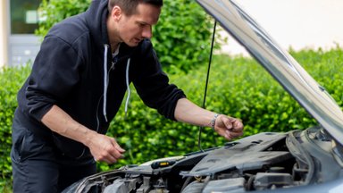 Vokiečiai nustatė, kokie automobiliai dažniausiai sugenda kelyje: lietuvių pamėgtai markei – smūgis